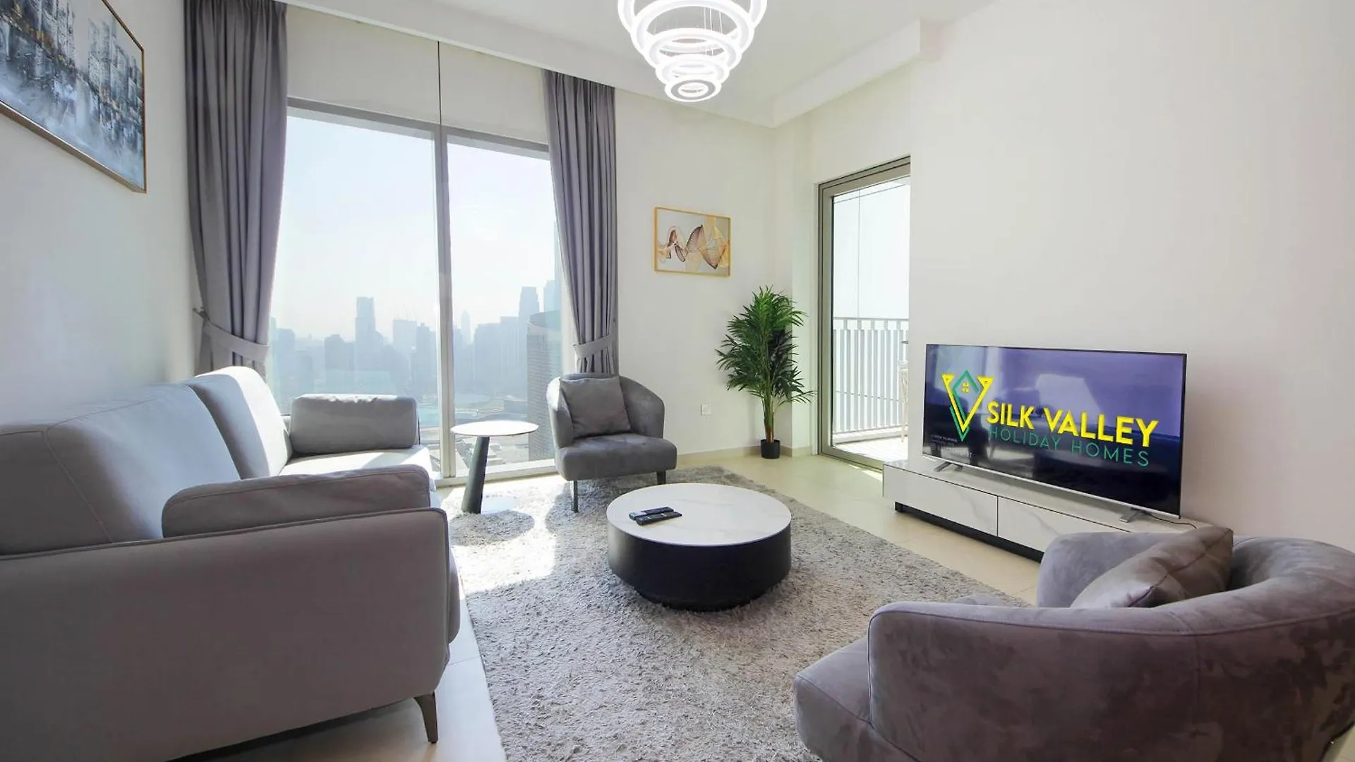 Silk Valley -2-Bedroom Downtown Views