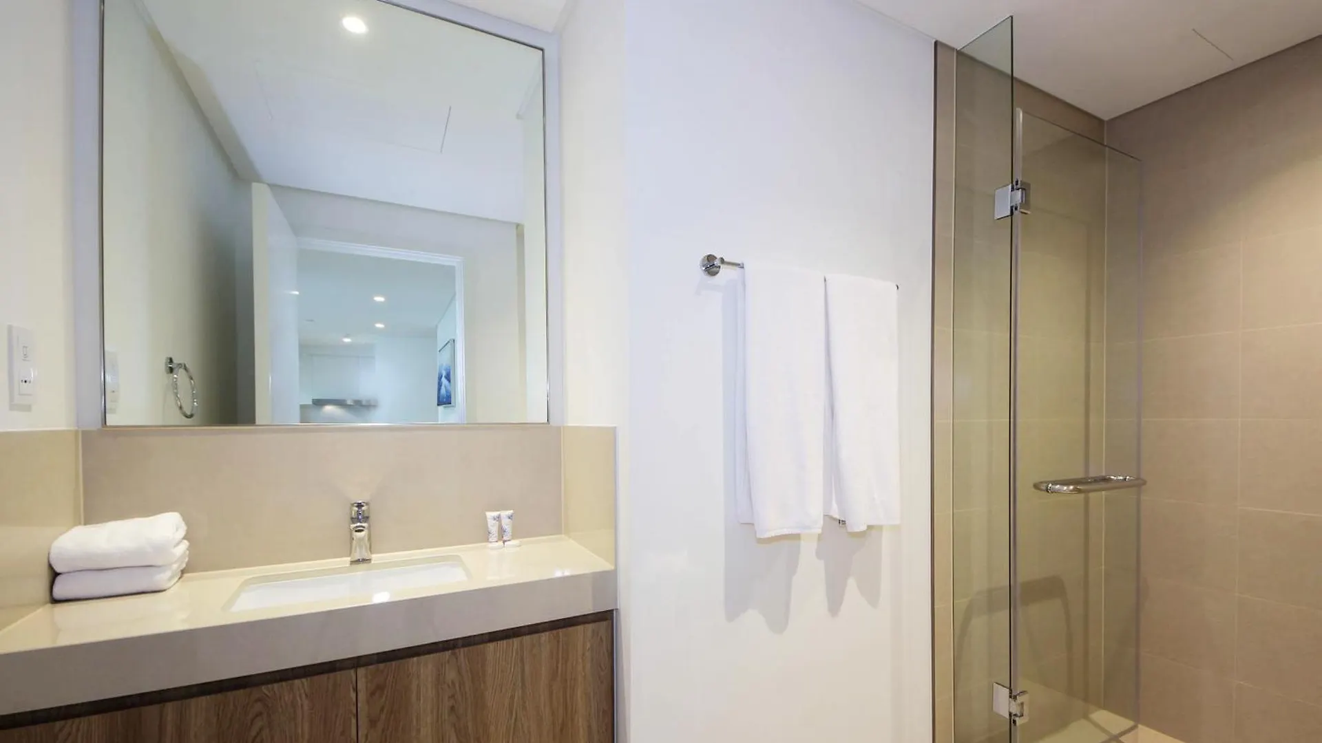 Silk Valley -2-Bedroom Downtown Views United Arab Emirates