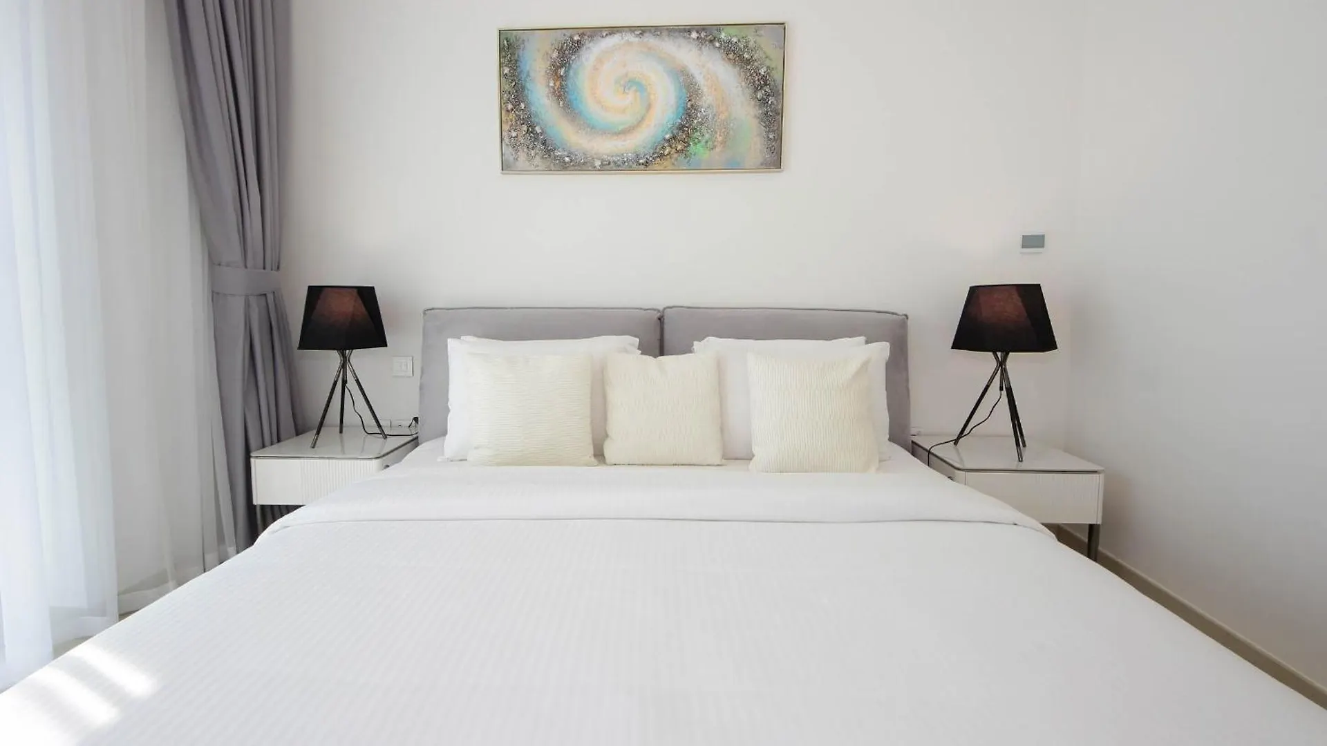 Silk Valley -2-Bedroom Downtown Views Apartment Dubai